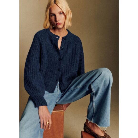 Sézane Emile Cardigan in Navy - Picture 2 of 7